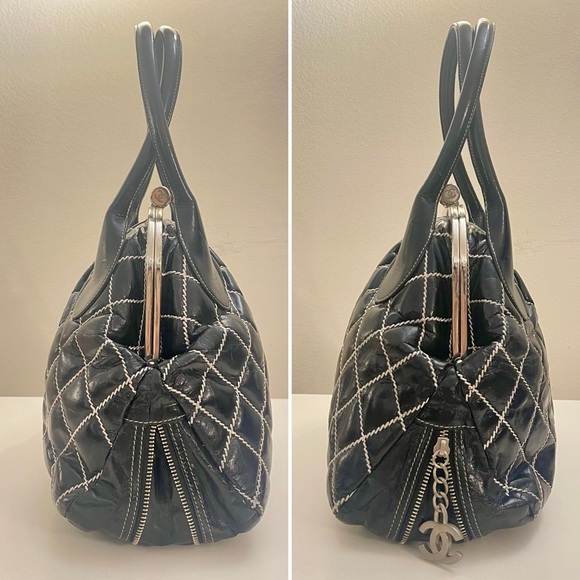 VINTAGE CHANEL Wild Stitch Expandable Zip-Around Frame Bag - Black Calfskin - Picture 4 of 10